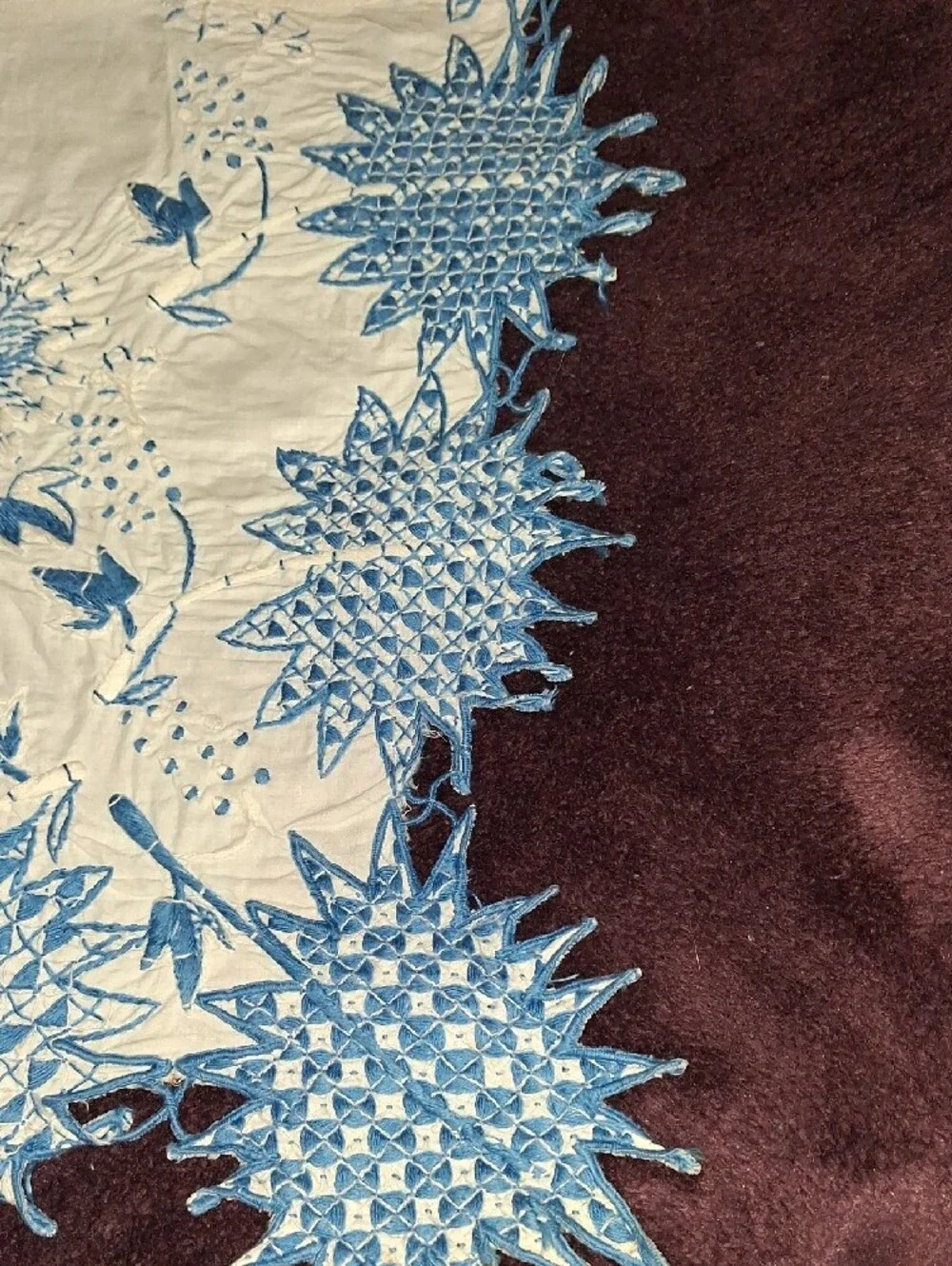 Vintage White Linen Table Runner with Blue Floral Embroidery ×2
